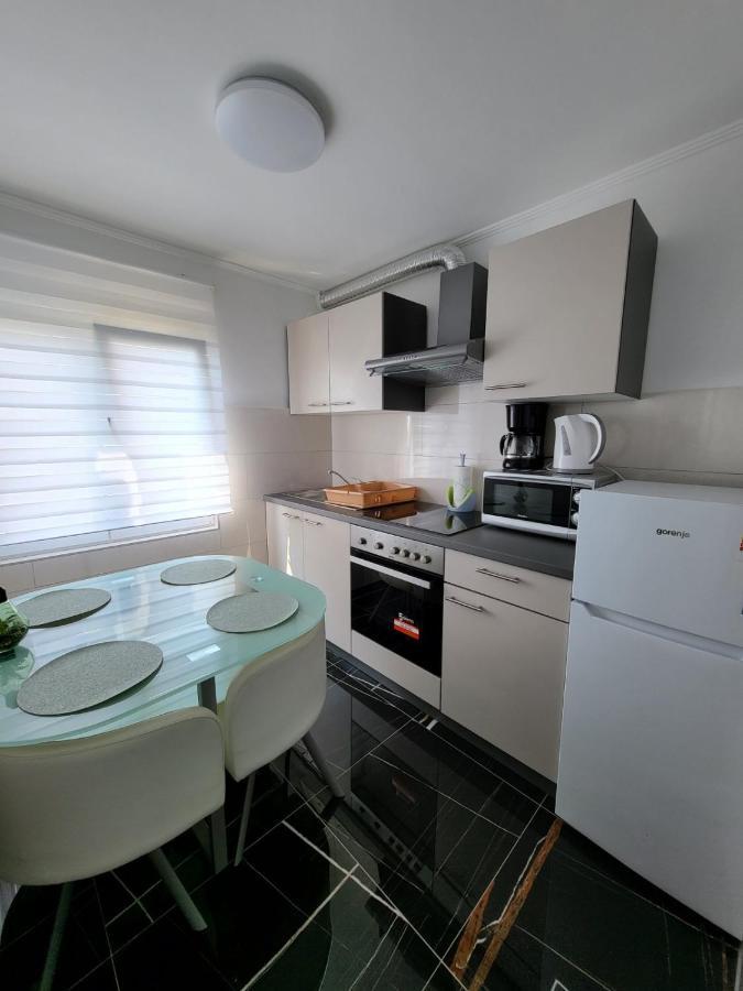 Apartman Dora With Sea View And Terrace Умаг Экстерьер фото