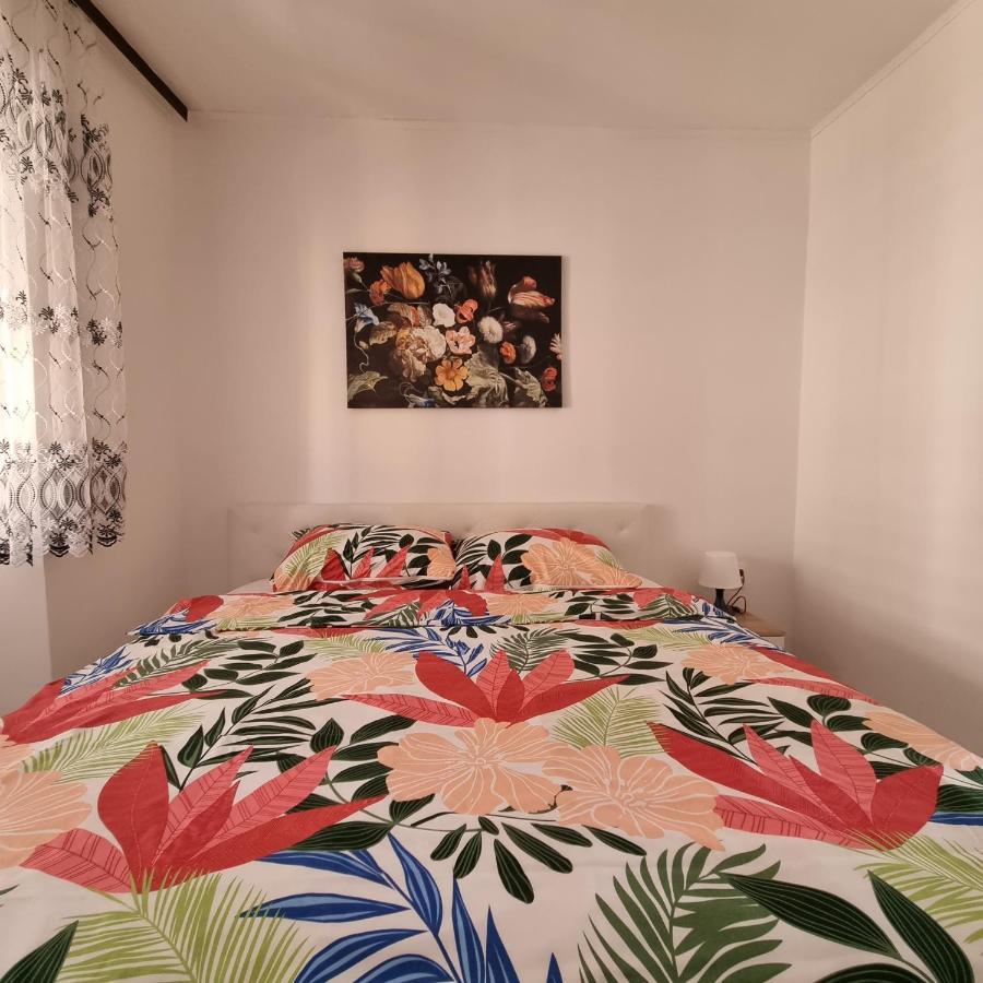 Apartman Dora With Sea View And Terrace Умаг Экстерьер фото