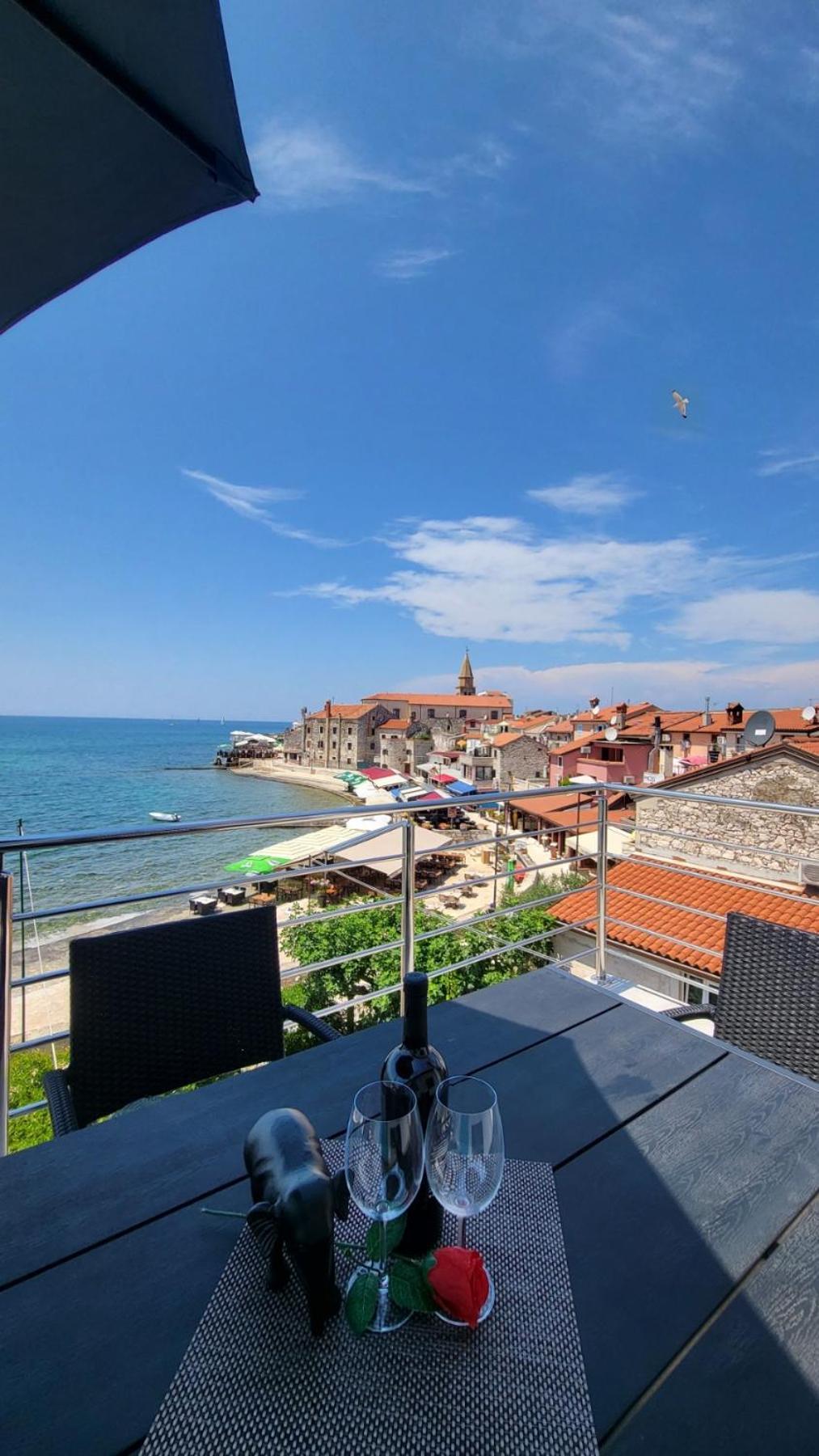 Apartman Dora With Sea View And Terrace Умаг Экстерьер фото