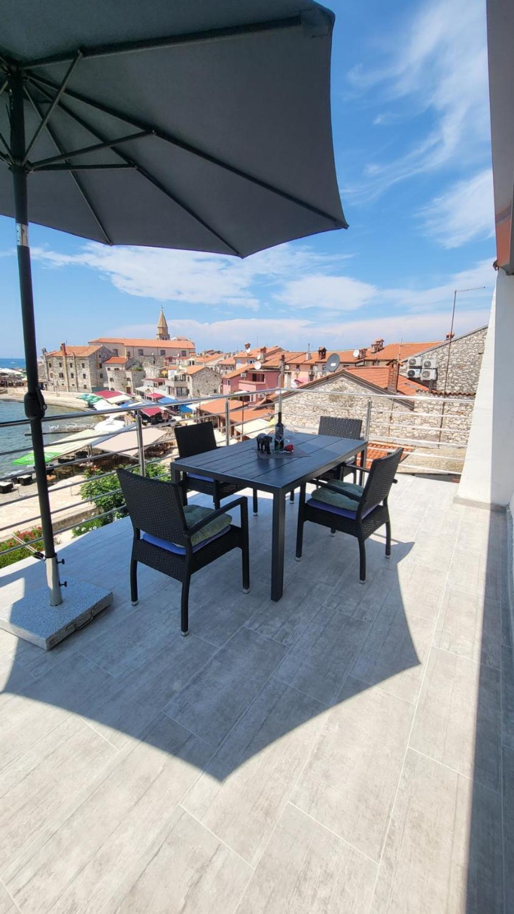 Apartman Dora With Sea View And Terrace Умаг Экстерьер фото