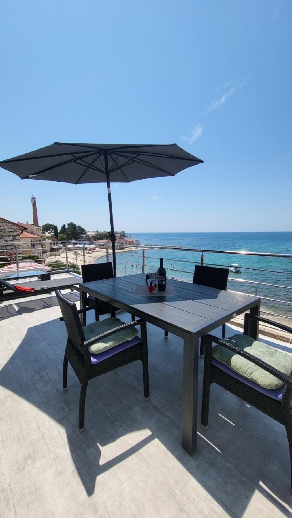 Apartman Dora With Sea View And Terrace Умаг Экстерьер фото