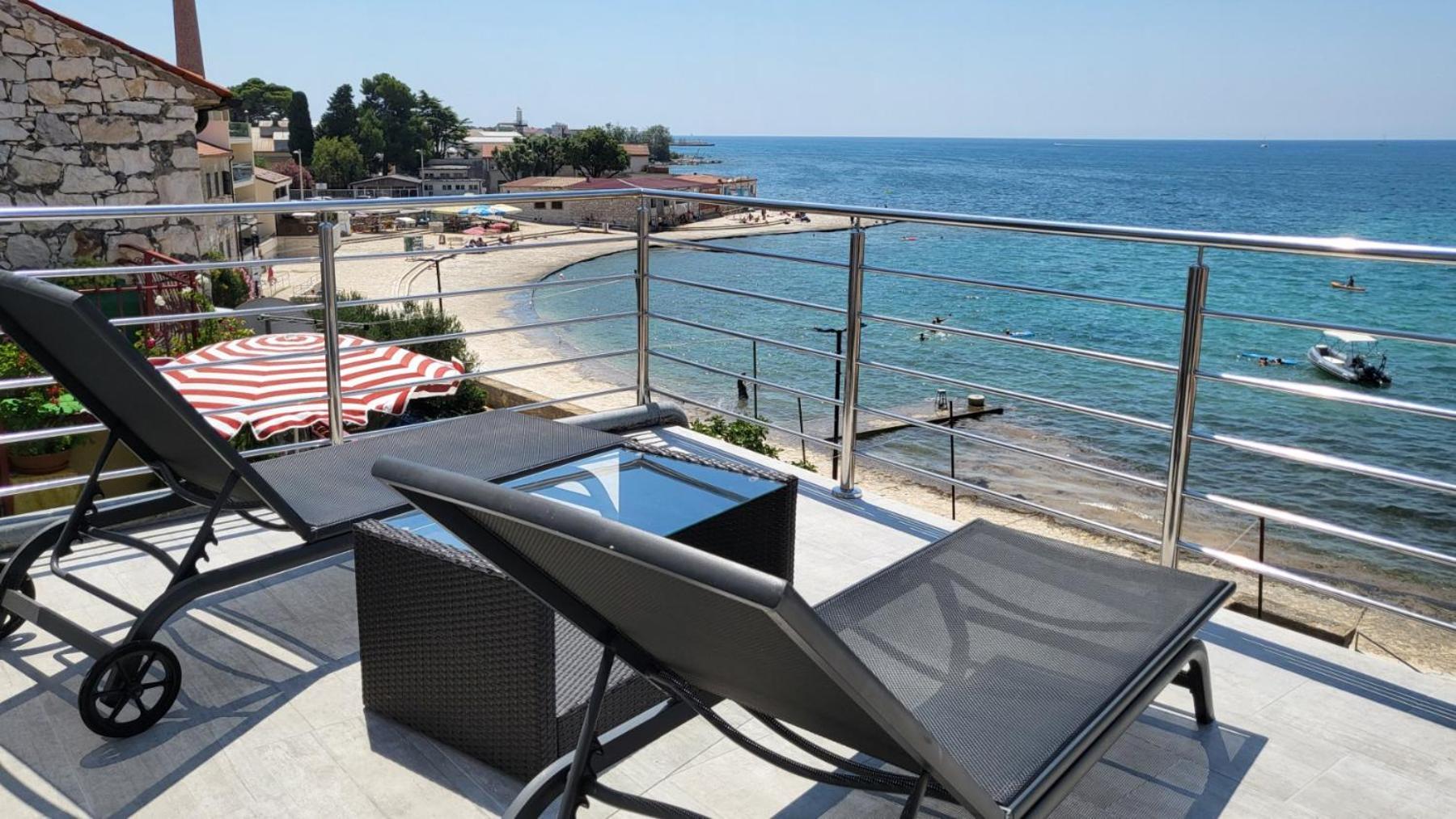 Apartman Dora With Sea View And Terrace Умаг Экстерьер фото